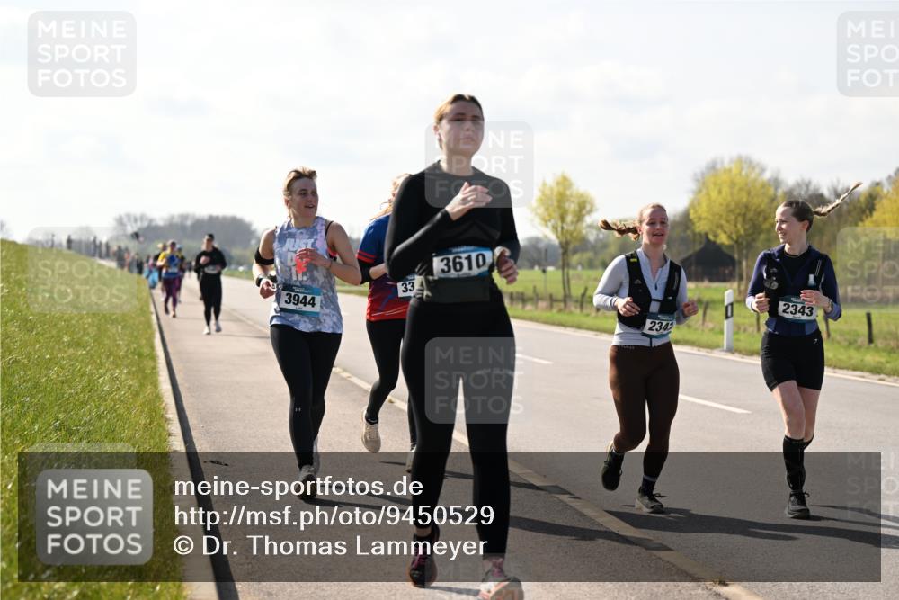 12.04.2026 - 45. Internationalen Wilhelmsburger Insellauf Dr. Thomas Lammeyer http://msf.ph/oto/9450529 12.04.2026 10:44:08 Laufen 3944, 3610, 33, 2342, 2343 meine-sportfotos.de