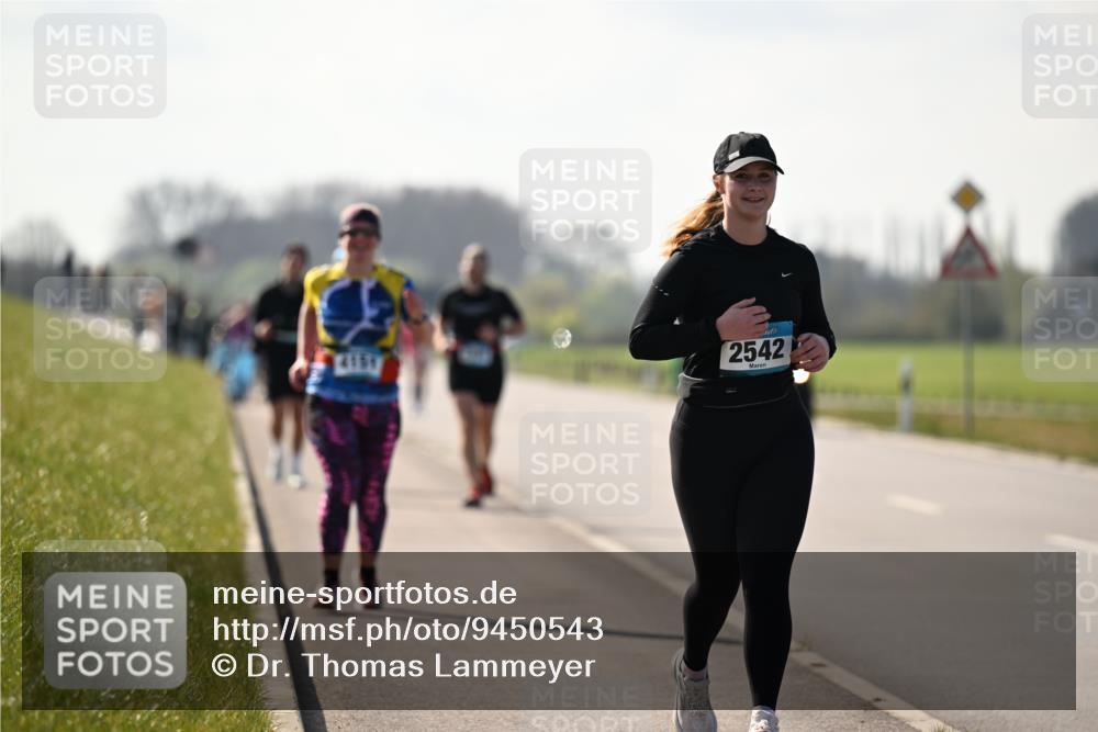 12.04.2026 - 45. Internationalen Wilhelmsburger Insellauf Dr. Thomas Lammeyer http://msf.ph/oto/9450543 12.04.2026 10:44:15 Laufen 2542 meine-sportfotos.de