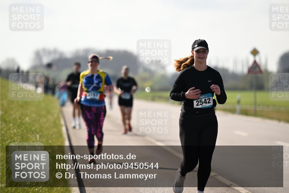 12.04.2026 - 45. Internationalen Wilhelmsburger Insellauf Dr. Thomas Lammeyer http://msf.ph/oto/9450544 12.04.2026 10:44:15 Laufen 4154, 2542 meine-sportfotos.de