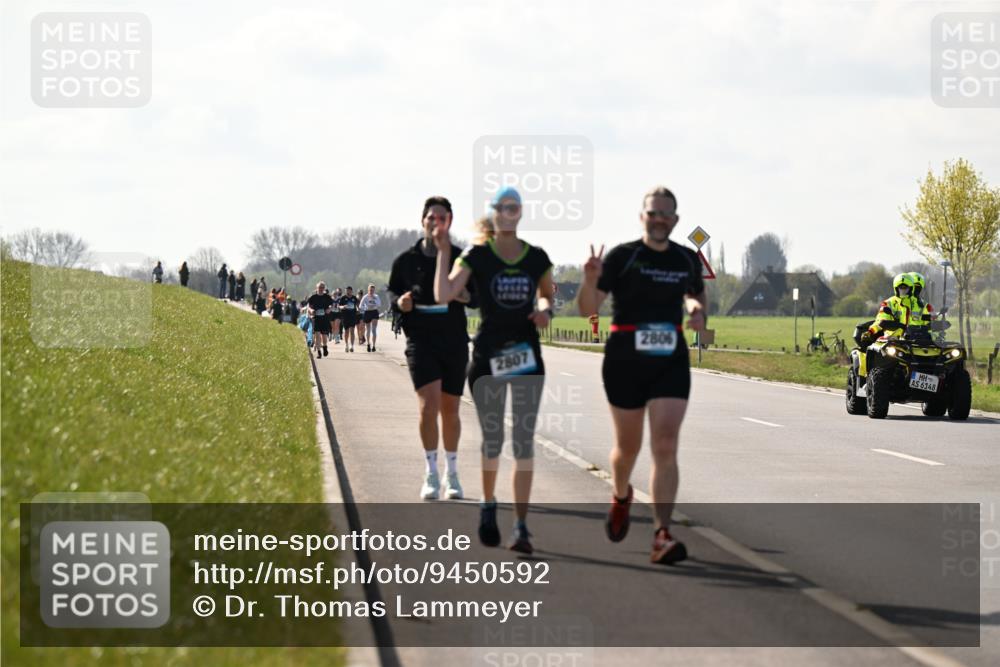 12.04.2026 - 45. Internationalen Wilhelmsburger Insellauf Dr. Thomas Lammeyer http://msf.ph/oto/9450592 12.04.2026 10:44:26 Laufen 2807, 2806, 6148 meine-sportfotos.de