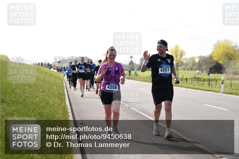 12.04.2026 - 45. Internationalen Wilhelmsburger Insellauf Dr. Thomas Lammeyer http://msf.ph/oto/9450638 12.04.2026 10:44:55 Laufen 4258, 4257 meine-sportfotos.de