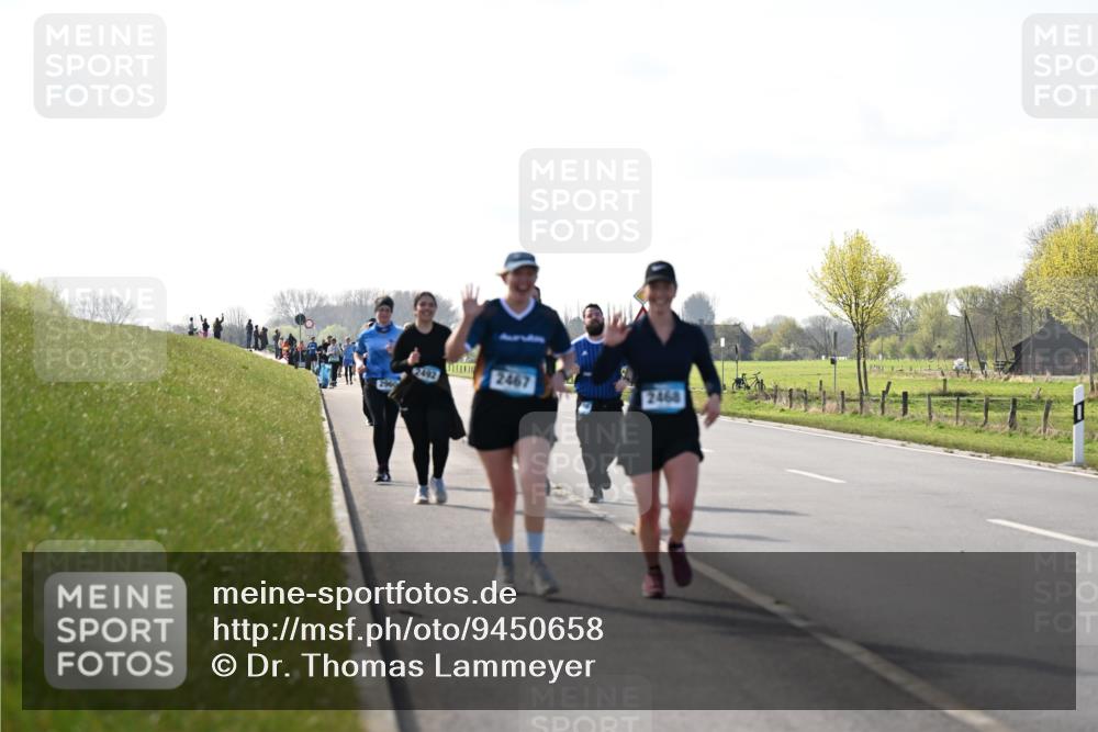 12.04.2026 - 45. Internationalen Wilhelmsburger Insellauf Dr. Thomas Lammeyer http://msf.ph/oto/9450658 12.04.2026 10:44:59 Laufen 2960, 2467, 2468 meine-sportfotos.de