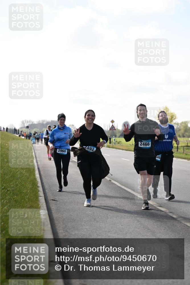 12.04.2026 - 45. Internationalen Wilhelmsburger Insellauf Dr. Thomas Lammeyer http://msf.ph/oto/9450670 12.04.2026 10:45:03 Laufen 2492, 2960, 2466, 46 meine-sportfotos.de