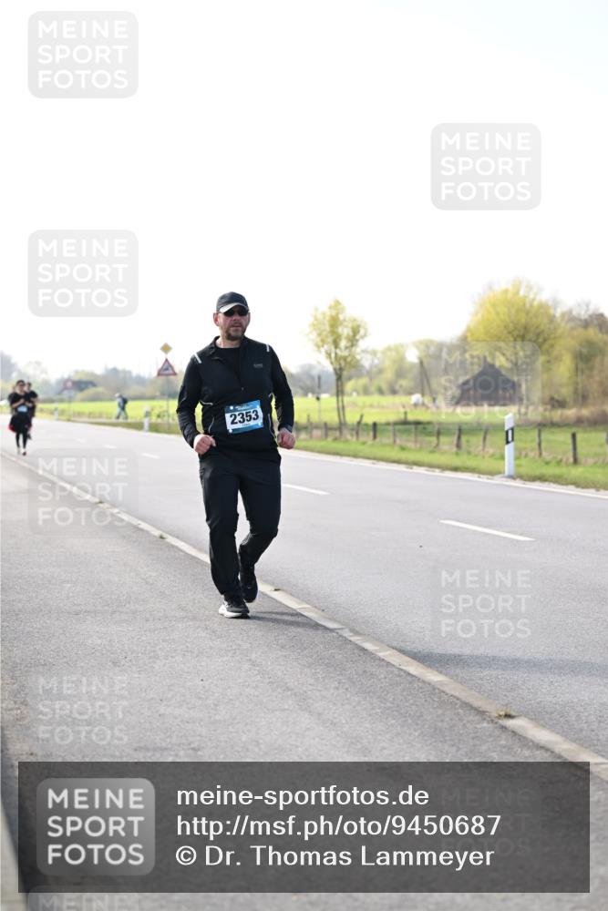 12.04.2026 - 45. Internationalen Wilhelmsburger Insellauf Dr. Thomas Lammeyer http://msf.ph/oto/9450687 12.04.2026 10:45:13 Laufen 2353 meine-sportfotos.de
