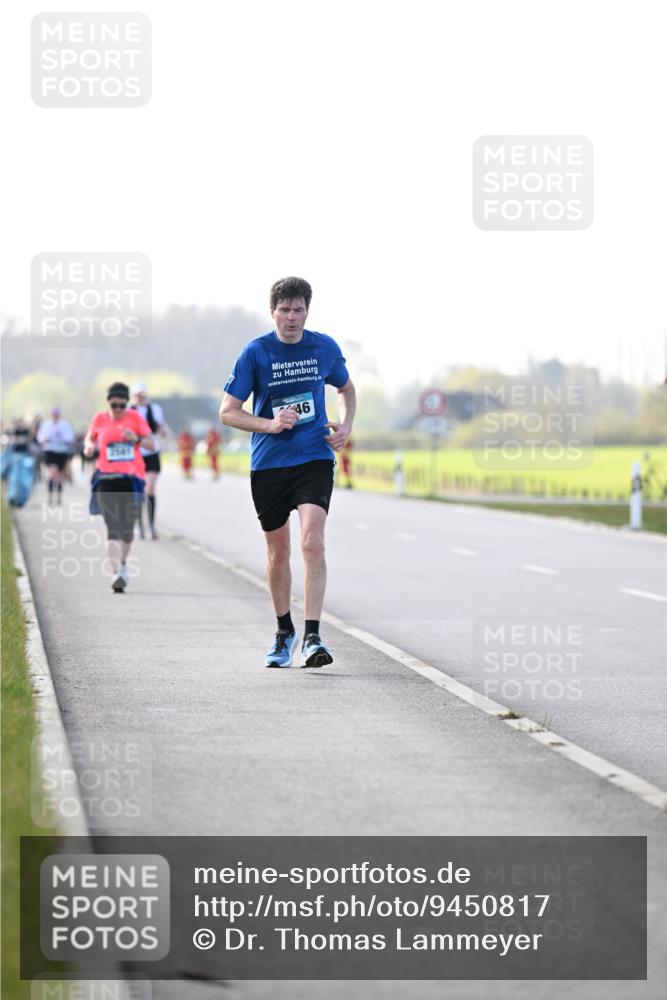 12.04.2026 - 45. Internationalen Wilhelmsburger Insellauf Dr. Thomas Lammeyer http://msf.ph/oto/9450817 12.04.2026 10:46:28 Laufen 2541, 46 meine-sportfotos.de