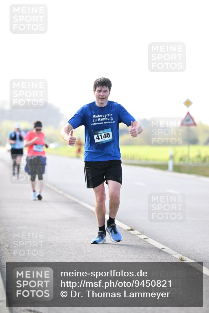 12.04.2026 - 45. Internationalen Wilhelmsburger Insellauf Dr. Thomas Lammeyer http://msf.ph/oto/9450821 12.04.2026 10:46:31 Laufen 4146 meine-sportfotos.de
