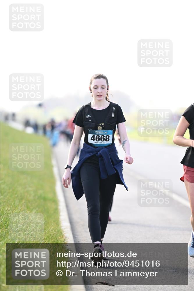 12.04.2026 - 45. Internationalen Wilhelmsburger Insellauf Dr. Thomas Lammeyer http://msf.ph/oto/9451016 12.04.2026 10:47:25 Laufen 4668 meine-sportfotos.de