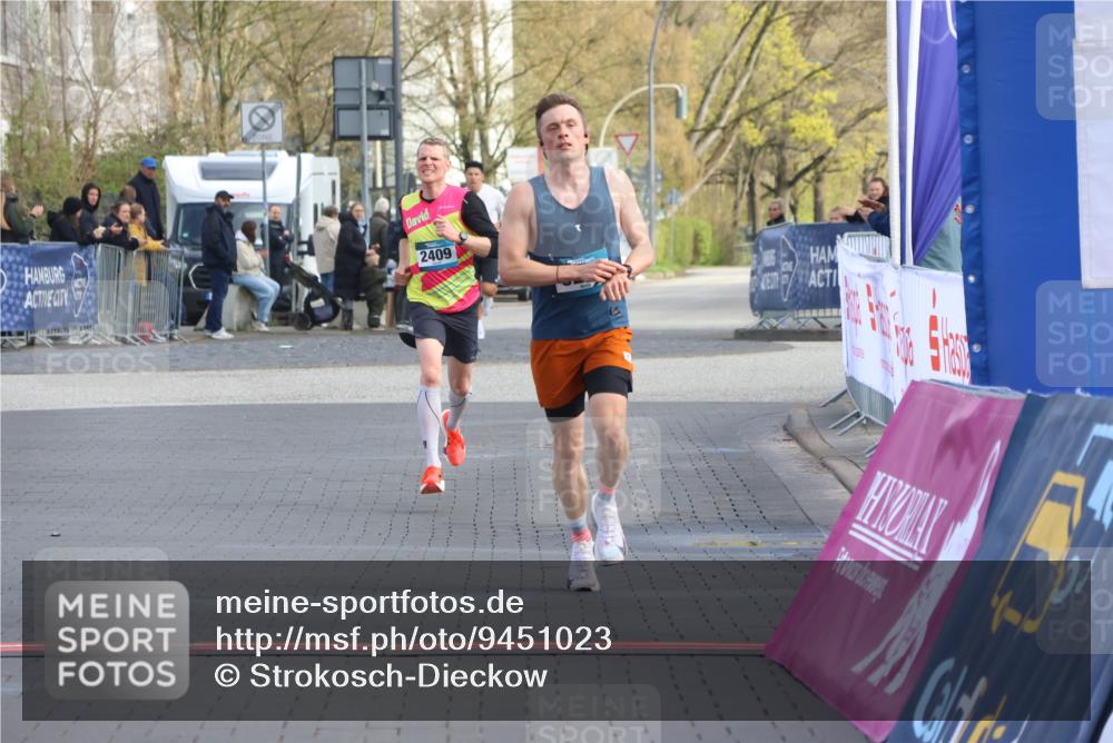 12.04.2026 - 45. Internationalen Wilhelmsburger Insellauf Strokosch-Dieckow http://msf.ph/oto/9451023 12.04.2026 10:09:14 Ziel 5274, 2409 meine-sportfotos.de