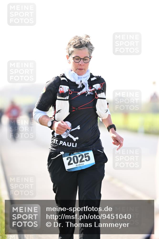 12.04.2026 - 45. Internationalen Wilhelmsburger Insellauf Dr. Thomas Lammeyer http://msf.ph/oto/9451040 12.04.2026 10:47:30 Laufen 2025 meine-sportfotos.de