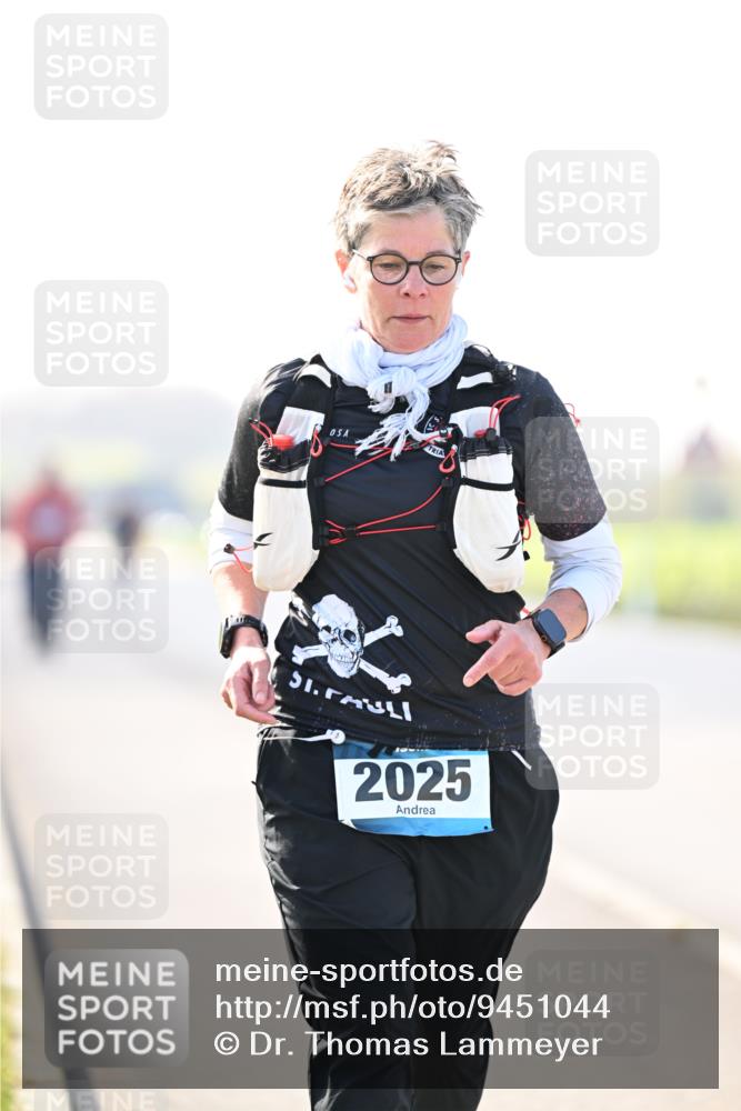 12.04.2026 - 45. Internationalen Wilhelmsburger Insellauf Dr. Thomas Lammeyer http://msf.ph/oto/9451044 12.04.2026 10:47:31 Laufen 2025 meine-sportfotos.de