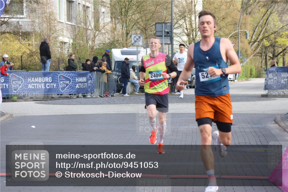 12.04.2026 - 45. Internationalen Wilhelmsburger Insellauf Strokosch-Dieckow http://msf.ph/oto/9451053 12.04.2026 10:09:15 Ziel 5274, 2409 meine-sportfotos.de