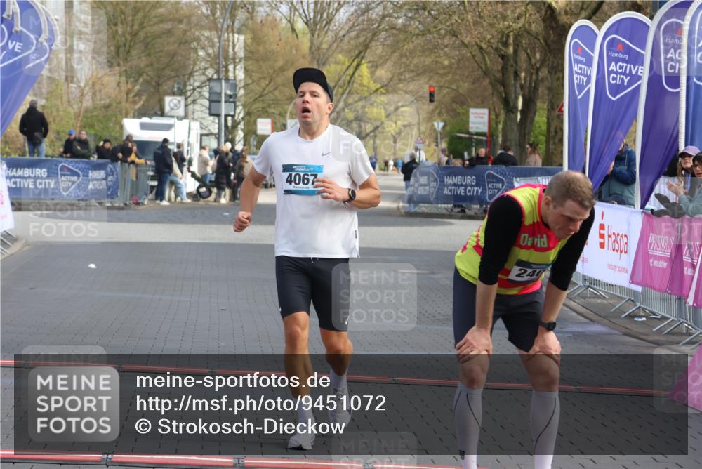 12.04.2026 - 45. Internationalen Wilhelmsburger Insellauf Strokosch-Dieckow http://msf.ph/oto/9451072 12.04.2026 10:09:24 Ziel 4067 meine-sportfotos.de
