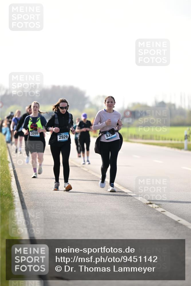 12.04.2026 - 45. Internationalen Wilhelmsburger Insellauf Dr. Thomas Lammeyer http://msf.ph/oto/9451142 12.04.2026 10:48:01 Laufen 3205, 2929, 525 meine-sportfotos.de
