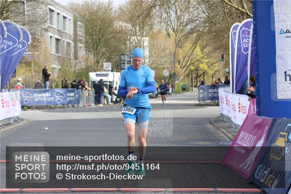 12.04.2026 - 45. Internationalen Wilhelmsburger Insellauf Strokosch-Dieckow http://msf.ph/oto/9451164 12.04.2026 10:10:12 Ziel 3350 meine-sportfotos.de