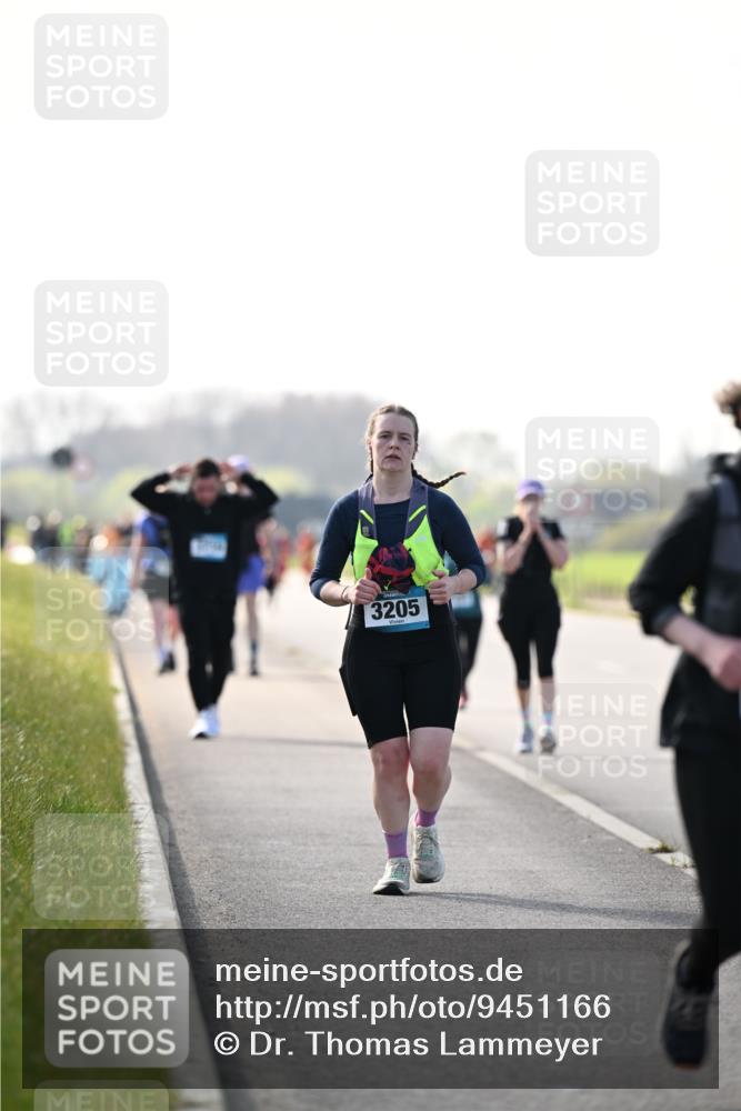 12.04.2026 - 45. Internationalen Wilhelmsburger Insellauf Dr. Thomas Lammeyer http://msf.ph/oto/9451166 12.04.2026 10:48:07 Laufen 3205 meine-sportfotos.de