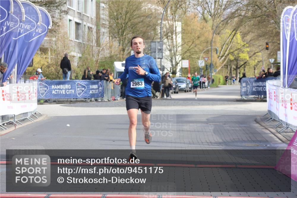 12.04.2026 - 45. Internationalen Wilhelmsburger Insellauf Strokosch-Dieckow http://msf.ph/oto/9451175 12.04.2026 10:10:23 Ziel 2983 meine-sportfotos.de