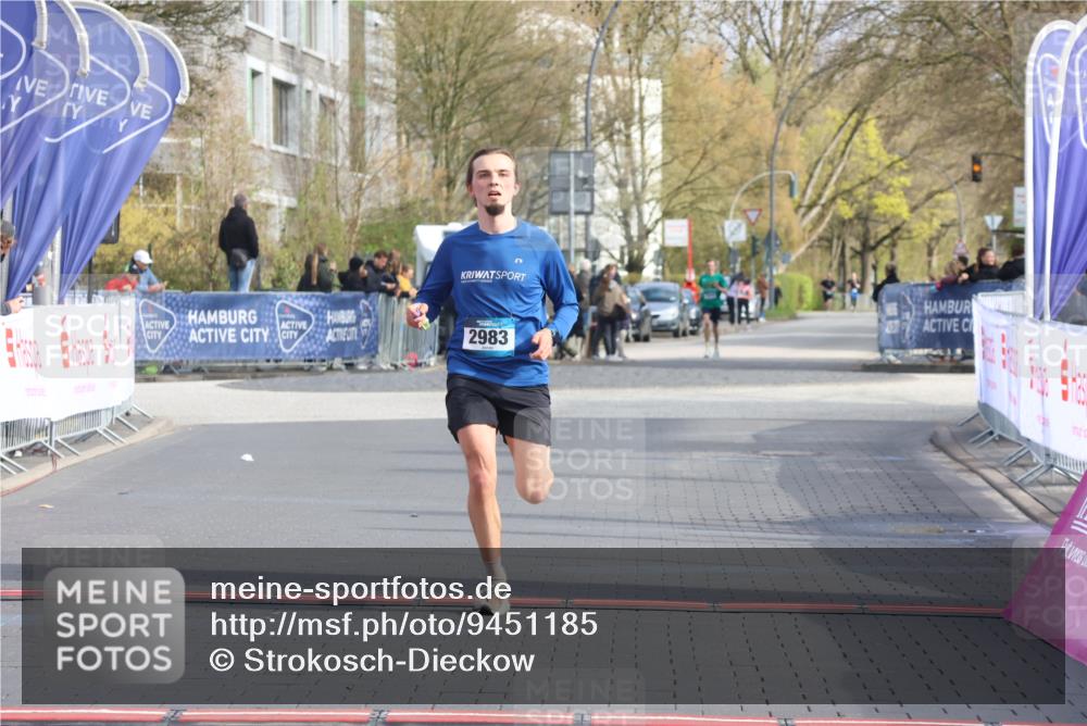 12.04.2026 - 45. Internationalen Wilhelmsburger Insellauf Strokosch-Dieckow http://msf.ph/oto/9451185 12.04.2026 10:10:23 Ziel 2983 meine-sportfotos.de