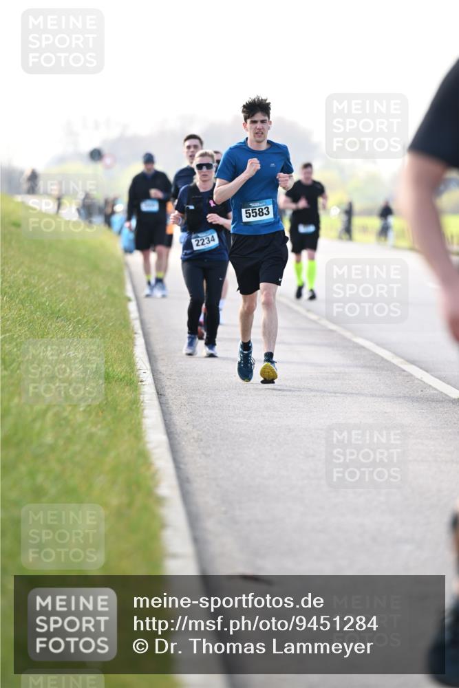 12.04.2026 - 45. Internationalen Wilhelmsburger Insellauf Dr. Thomas Lammeyer http://msf.ph/oto/9451284 12.04.2026 10:49:00 Laufen 2234, 5583 meine-sportfotos.de