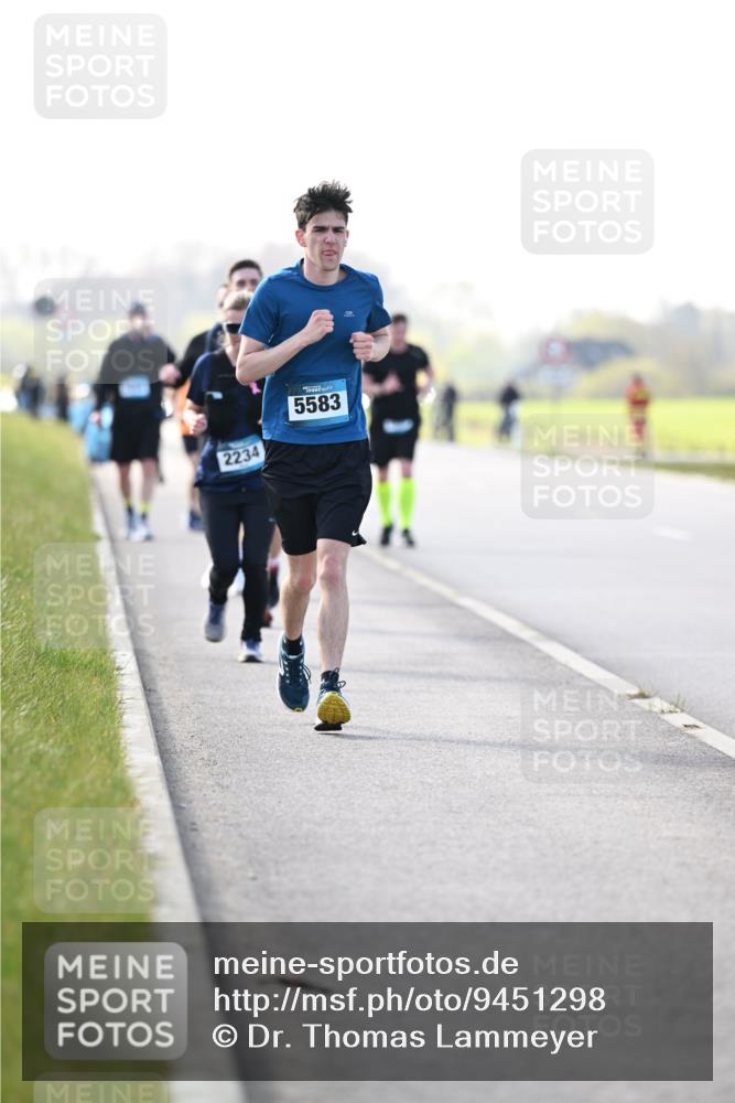 12.04.2026 - 45. Internationalen Wilhelmsburger Insellauf Dr. Thomas Lammeyer http://msf.ph/oto/9451298 12.04.2026 10:49:02 Laufen 2234, 5583 meine-sportfotos.de