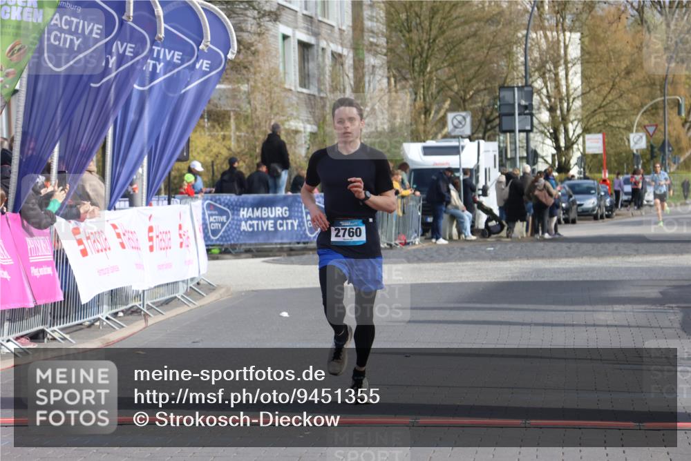 12.04.2026 - 45. Internationalen Wilhelmsburger Insellauf Strokosch-Dieckow http://msf.ph/oto/9451355 12.04.2026 10:10:57 Ziel 3429, 2760 meine-sportfotos.de