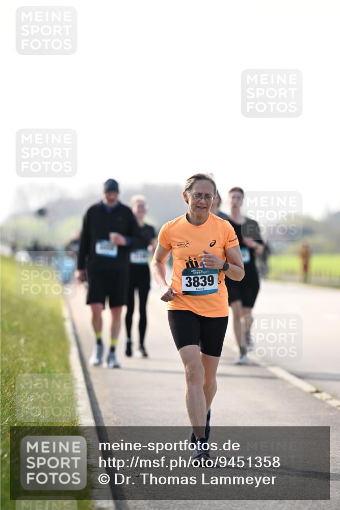 12.04.2026 - 45. Internationalen Wilhelmsburger Insellauf Dr. Thomas Lammeyer http://msf.ph/oto/9451358 12.04.2026 10:49:17 Laufen 3839 meine-sportfotos.de