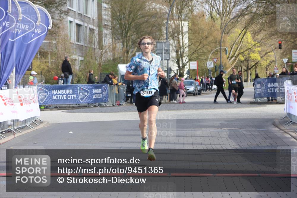 12.04.2026 - 45. Internationalen Wilhelmsburger Insellauf Strokosch-Dieckow http://msf.ph/oto/9451365 12.04.2026 10:11:13 Ziel 3107 meine-sportfotos.de