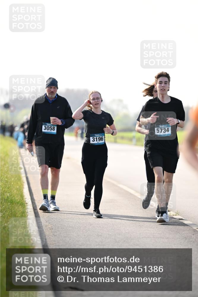 12.04.2026 - 45. Internationalen Wilhelmsburger Insellauf Dr. Thomas Lammeyer http://msf.ph/oto/9451386 12.04.2026 10:49:21 Laufen 3058, 3196, 5734 meine-sportfotos.de