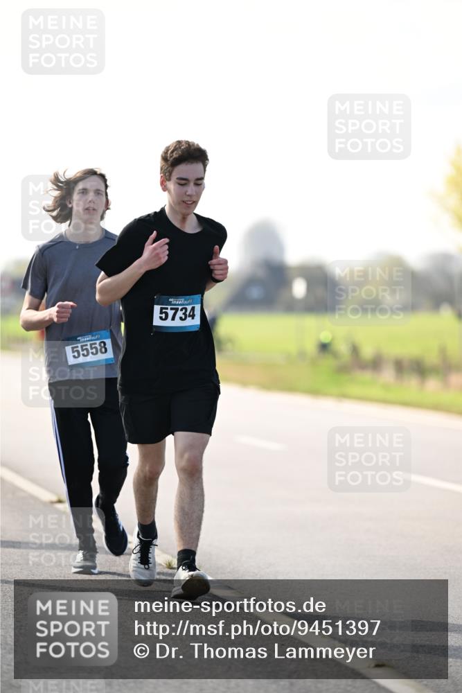12.04.2026 - 45. Internationalen Wilhelmsburger Insellauf Dr. Thomas Lammeyer http://msf.ph/oto/9451397 12.04.2026 10:49:23 Laufen 5558, 5734 meine-sportfotos.de