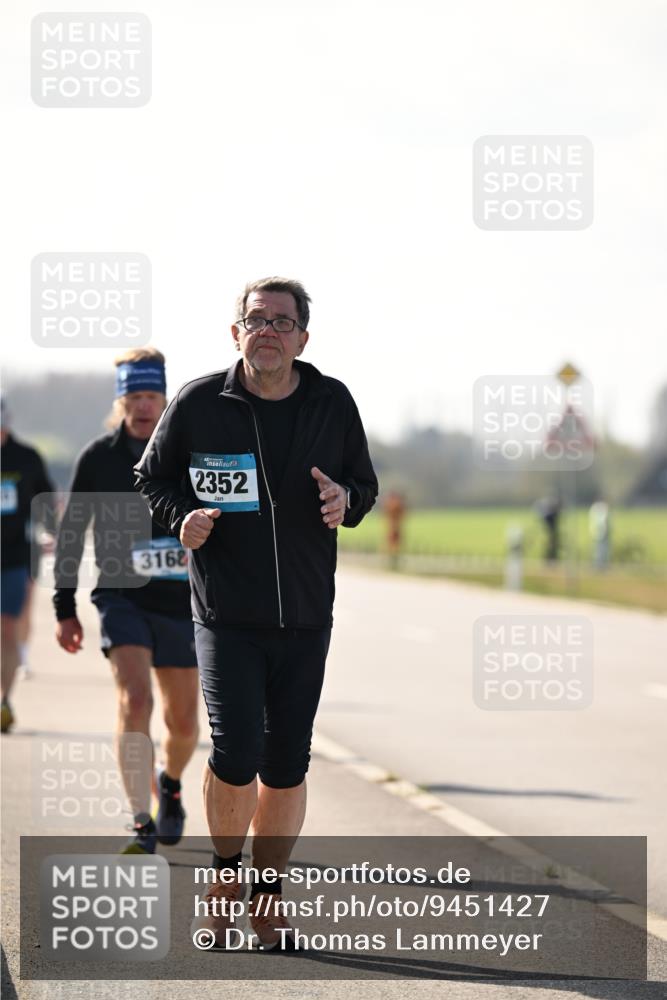 12.04.2026 - 45. Internationalen Wilhelmsburger Insellauf Dr. Thomas Lammeyer http://msf.ph/oto/9451427 12.04.2026 10:49:46 Laufen 3168, 2352 meine-sportfotos.de
