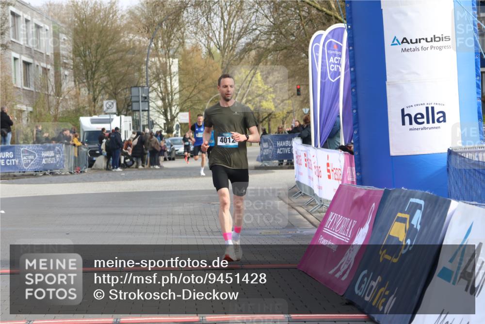 12.04.2026 - 45. Internationalen Wilhelmsburger Insellauf Strokosch-Dieckow http://msf.ph/oto/9451428 12.04.2026 10:11:24 Ziel 4012 meine-sportfotos.de