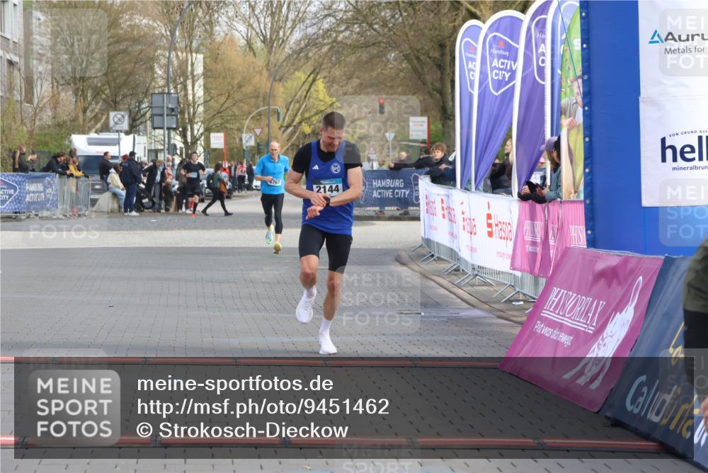 12.04.2026 - 45. Internationalen Wilhelmsburger Insellauf Strokosch-Dieckow http://msf.ph/oto/9451462 12.04.2026 10:11:30 Ziel 2144 meine-sportfotos.de