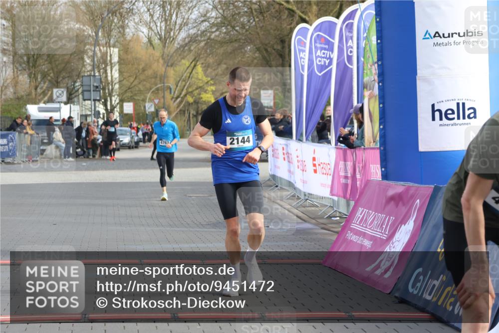 12.04.2026 - 45. Internationalen Wilhelmsburger Insellauf Strokosch-Dieckow http://msf.ph/oto/9451472 12.04.2026 10:11:31 Ziel 2144 meine-sportfotos.de
