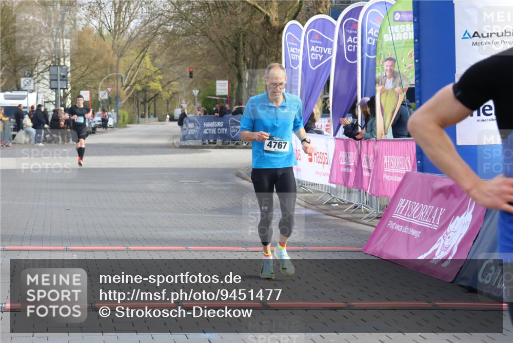 12.04.2026 - 45. Internationalen Wilhelmsburger Insellauf Strokosch-Dieckow http://msf.ph/oto/9451477 12.04.2026 10:11:35 Ziel 2144, 4767 meine-sportfotos.de
