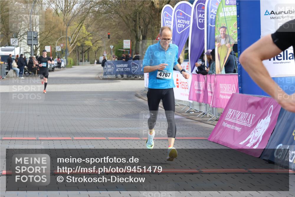 12.04.2026 - 45. Internationalen Wilhelmsburger Insellauf Strokosch-Dieckow http://msf.ph/oto/9451479 12.04.2026 10:11:36 Ziel 4767 meine-sportfotos.de