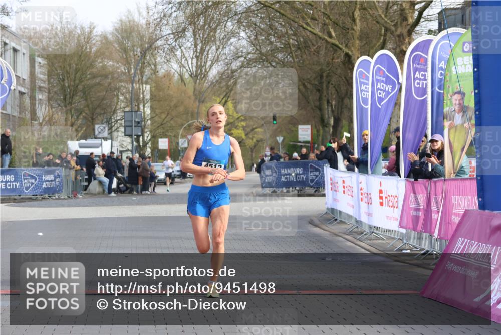 12.04.2026 - 45. Internationalen Wilhelmsburger Insellauf Strokosch-Dieckow http://msf.ph/oto/9451498 12.04.2026 10:12:29 Ziel 4512 meine-sportfotos.de