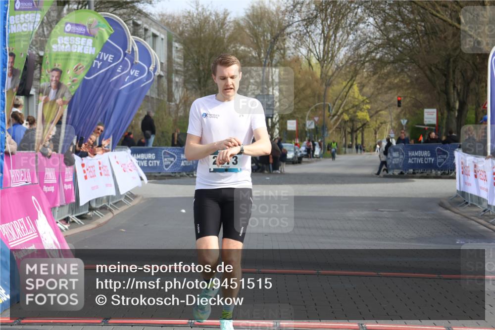 12.04.2026 - 45. Internationalen Wilhelmsburger Insellauf Strokosch-Dieckow http://msf.ph/oto/9451515 12.04.2026 10:12:45 Ziel 2873 meine-sportfotos.de
