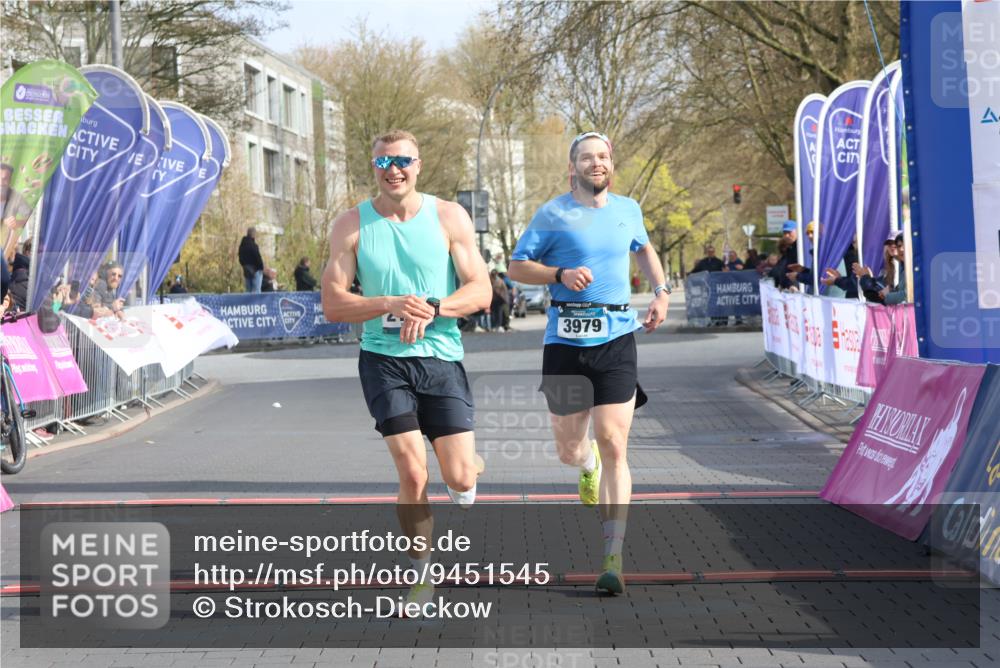12.04.2026 - 45. Internationalen Wilhelmsburger Insellauf Strokosch-Dieckow http://msf.ph/oto/9451545 12.04.2026 10:14:13 Ziel 2119, 3979 meine-sportfotos.de