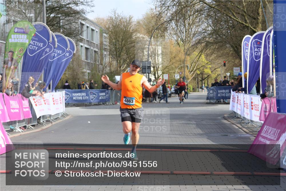12.04.2026 - 45. Internationalen Wilhelmsburger Insellauf Strokosch-Dieckow http://msf.ph/oto/9451556 12.04.2026 10:15:03 Ziel 4863 meine-sportfotos.de