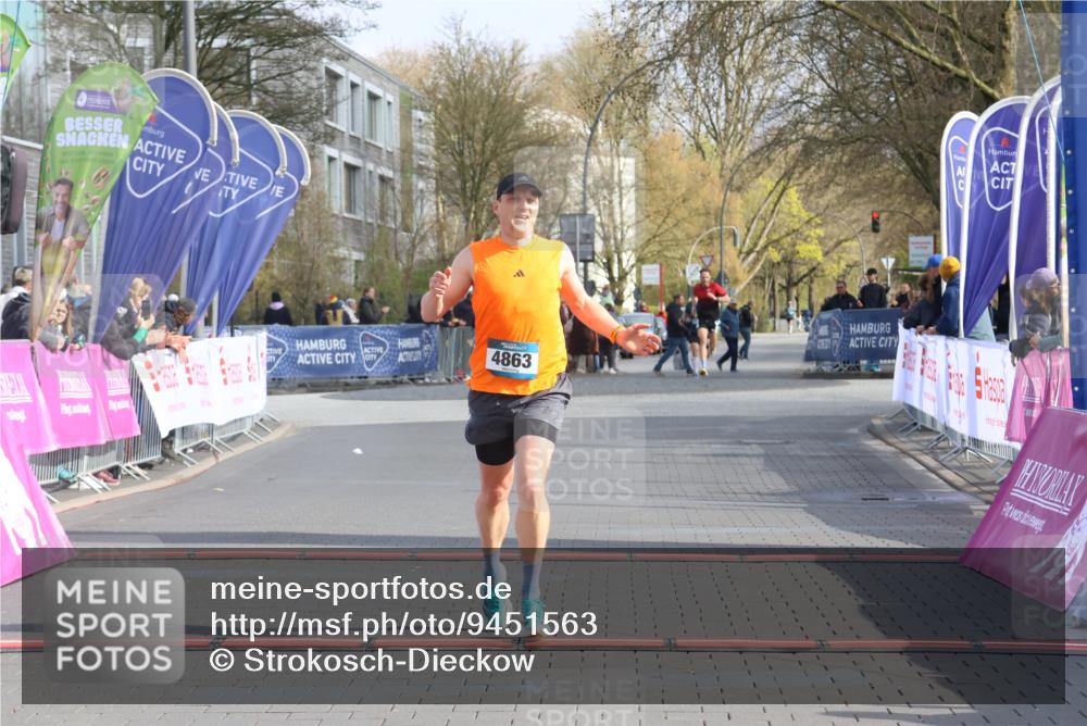 12.04.2026 - 45. Internationalen Wilhelmsburger Insellauf Strokosch-Dieckow http://msf.ph/oto/9451563 12.04.2026 10:15:04 Ziel 4863 meine-sportfotos.de