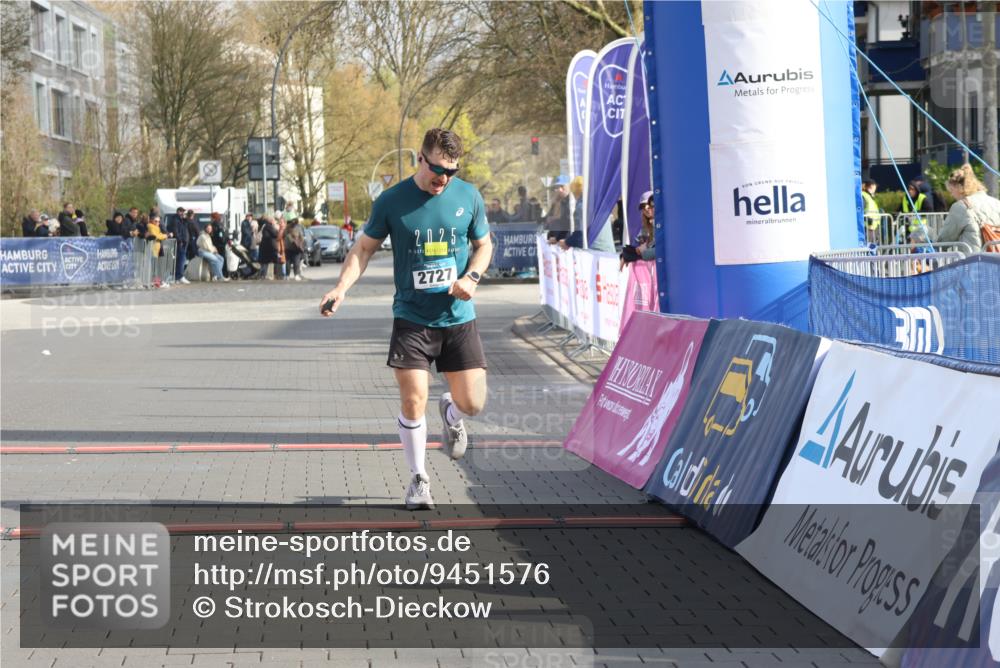 12.04.2026 - 45. Internationalen Wilhelmsburger Insellauf Strokosch-Dieckow http://msf.ph/oto/9451576 12.04.2026 10:15:14 Ziel 4002, 2727 meine-sportfotos.de