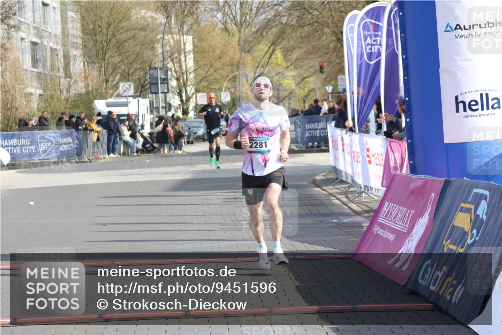 12.04.2026 - 45. Internationalen Wilhelmsburger Insellauf Strokosch-Dieckow http://msf.ph/oto/9451596 12.04.2026 10:15:59 Ziel 2281 meine-sportfotos.de