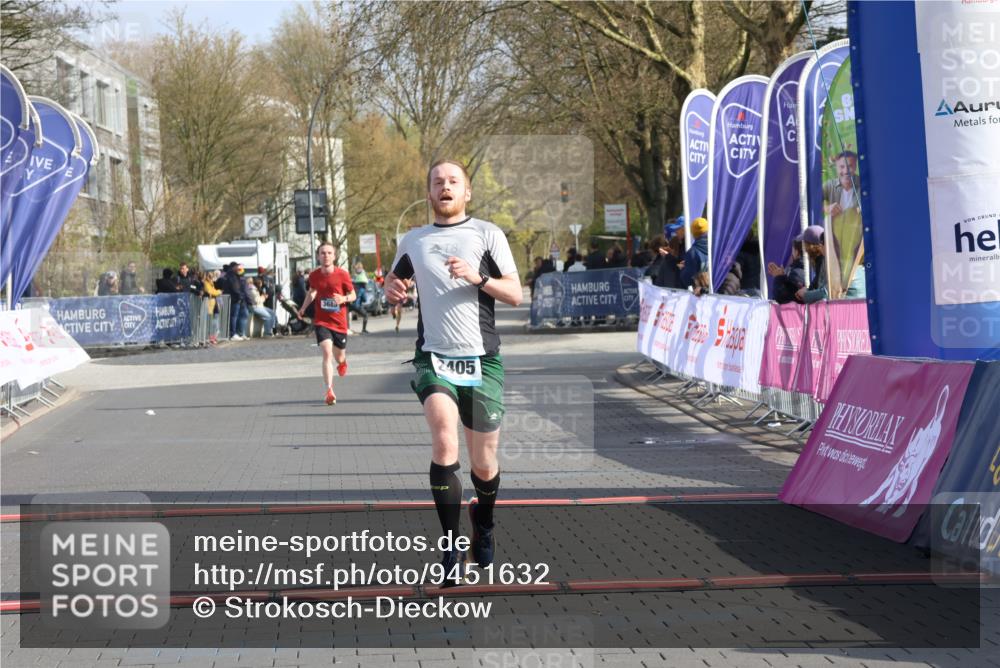 12.04.2026 - 45. Internationalen Wilhelmsburger Insellauf Strokosch-Dieckow http://msf.ph/oto/9451632 12.04.2026 10:16:23 Ziel 2405, 3685 meine-sportfotos.de