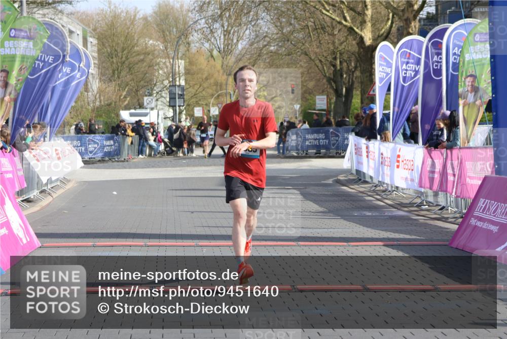 12.04.2026 - 45. Internationalen Wilhelmsburger Insellauf Strokosch-Dieckow http://msf.ph/oto/9451640 12.04.2026 10:16:27 Ziel 2405, 3685 meine-sportfotos.de