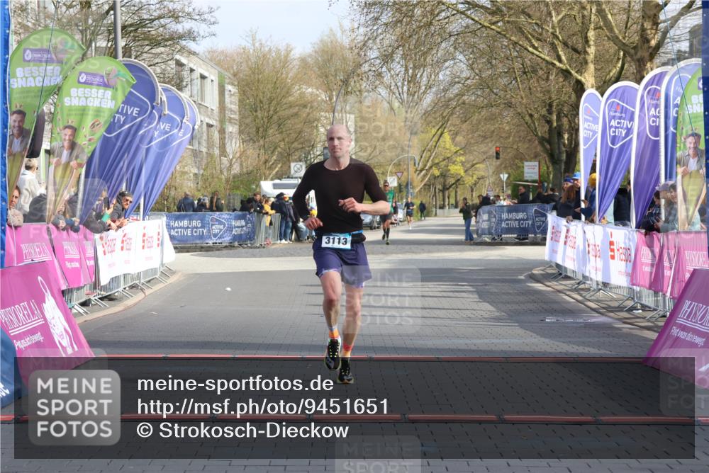 12.04.2026 - 45. Internationalen Wilhelmsburger Insellauf Strokosch-Dieckow http://msf.ph/oto/9451651 12.04.2026 10:16:38 Ziel 3113 meine-sportfotos.de