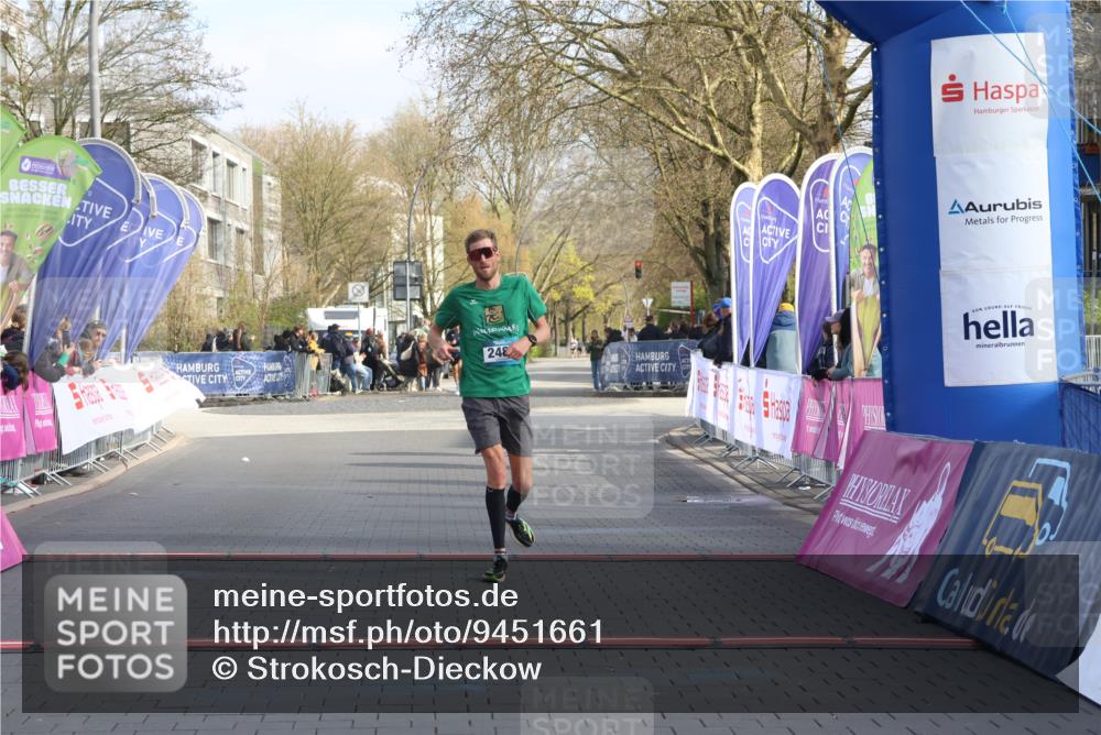 12.04.2026 - 45. Internationalen Wilhelmsburger Insellauf Strokosch-Dieckow http://msf.ph/oto/9451661 12.04.2026 10:16:48 Ziel 2487 meine-sportfotos.de