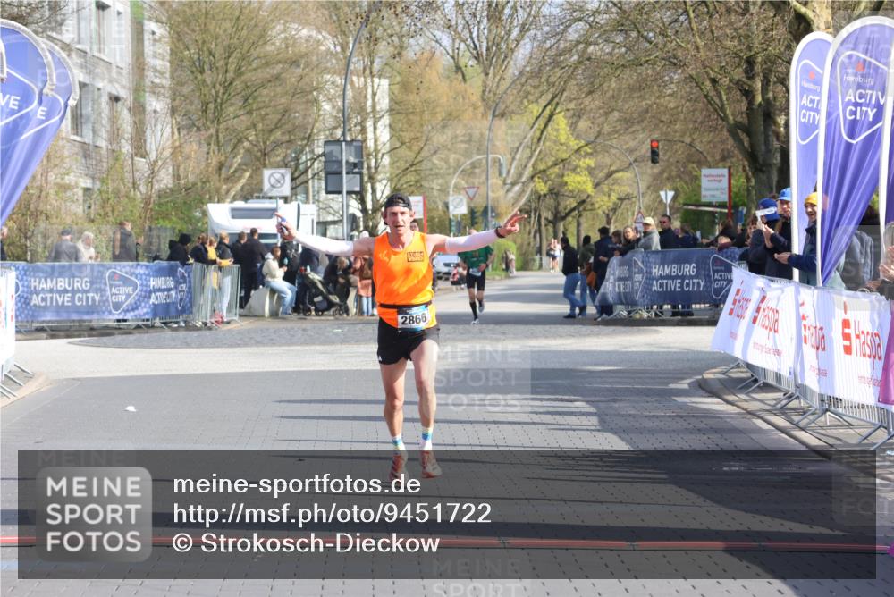 12.04.2026 - 45. Internationalen Wilhelmsburger Insellauf Strokosch-Dieckow http://msf.ph/oto/9451722 12.04.2026 10:18:02 Ziel 2866 meine-sportfotos.de