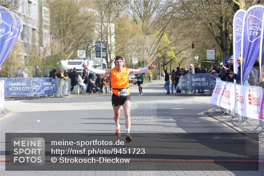 12.04.2026 - 45. Internationalen Wilhelmsburger Insellauf Strokosch-Dieckow http://msf.ph/oto/9451723 12.04.2026 10:18:02 Ziel 2866 meine-sportfotos.de
