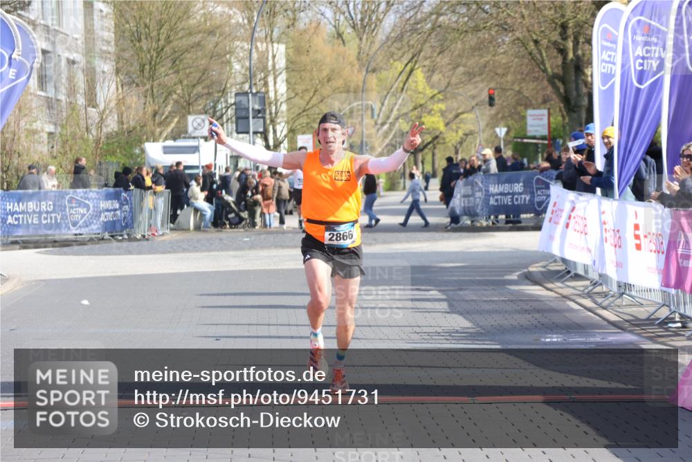 12.04.2026 - 45. Internationalen Wilhelmsburger Insellauf Strokosch-Dieckow http://msf.ph/oto/9451731 12.04.2026 10:18:03 Ziel 2866 meine-sportfotos.de