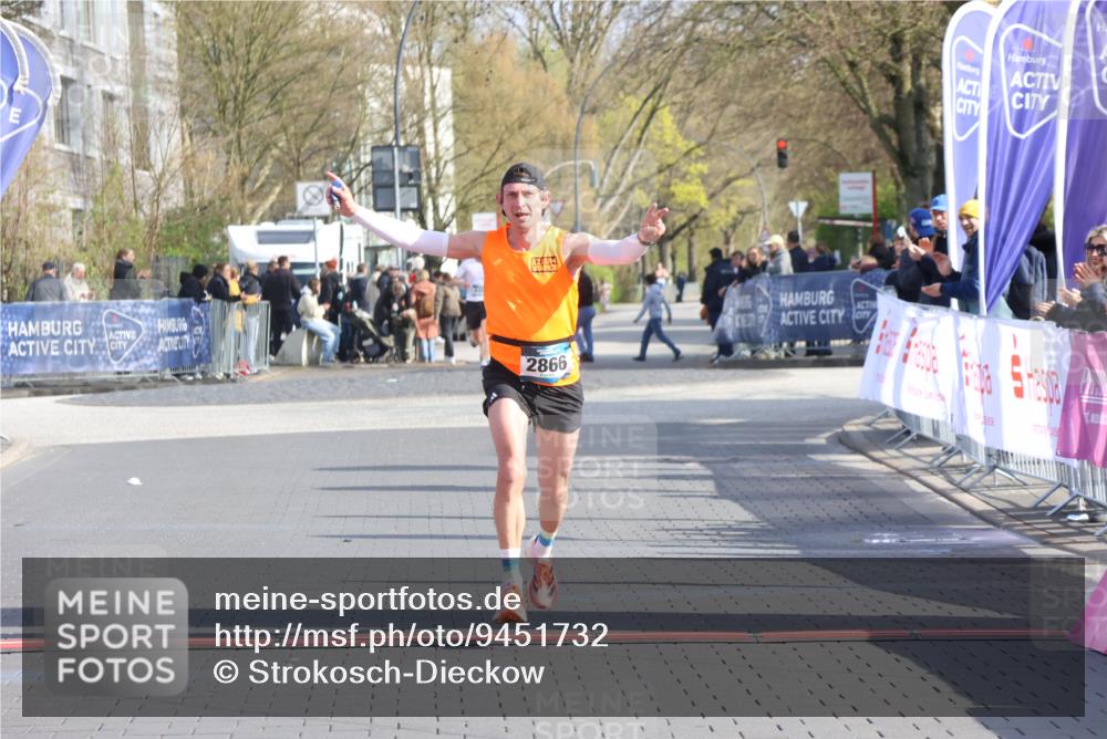 12.04.2026 - 45. Internationalen Wilhelmsburger Insellauf Strokosch-Dieckow http://msf.ph/oto/9451732 12.04.2026 10:18:03 Ziel 2866 meine-sportfotos.de