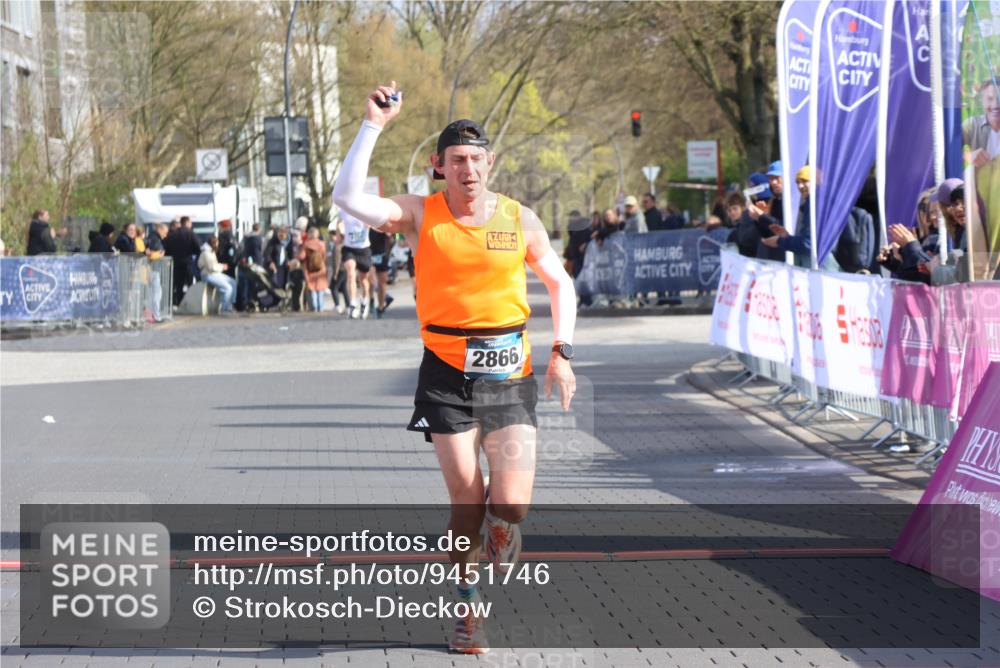 12.04.2026 - 45. Internationalen Wilhelmsburger Insellauf Strokosch-Dieckow http://msf.ph/oto/9451746 12.04.2026 10:18:04 Ziel 2866 meine-sportfotos.de